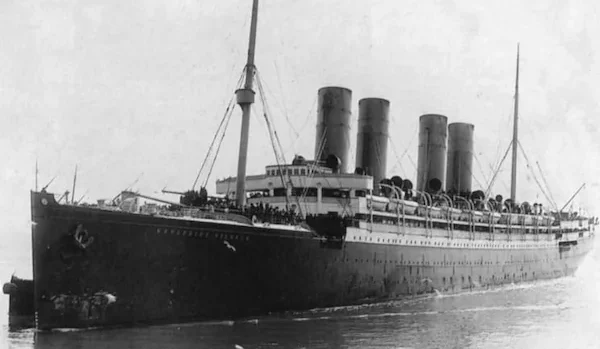 Una nave tedesca chiamata SS Kronprinz Wilhelm.